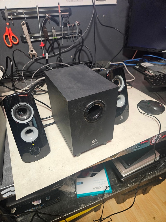 Logitech Z323 2.1 Speaker System – Subwoofer + 2 Speakers