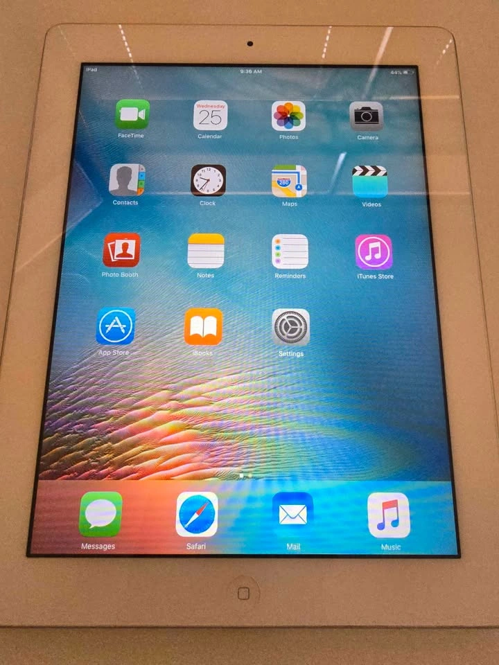 iPad 2nd generation - photo 3