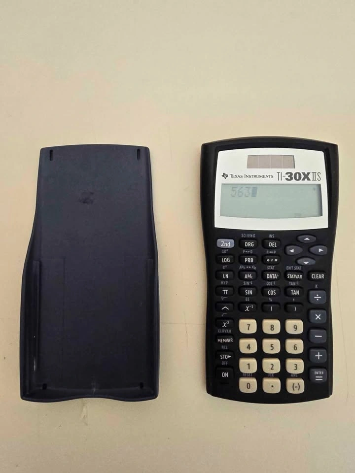 Texas Instruments TI 30X II S - photo 3