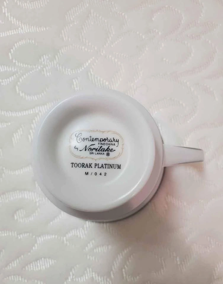 Contemporary Noritake China - two cups - photo 4