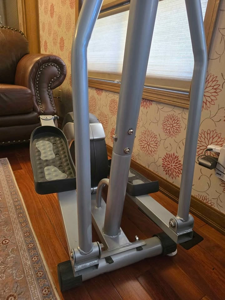 Cardio Style ET150 Elliptical Machine - photo 4