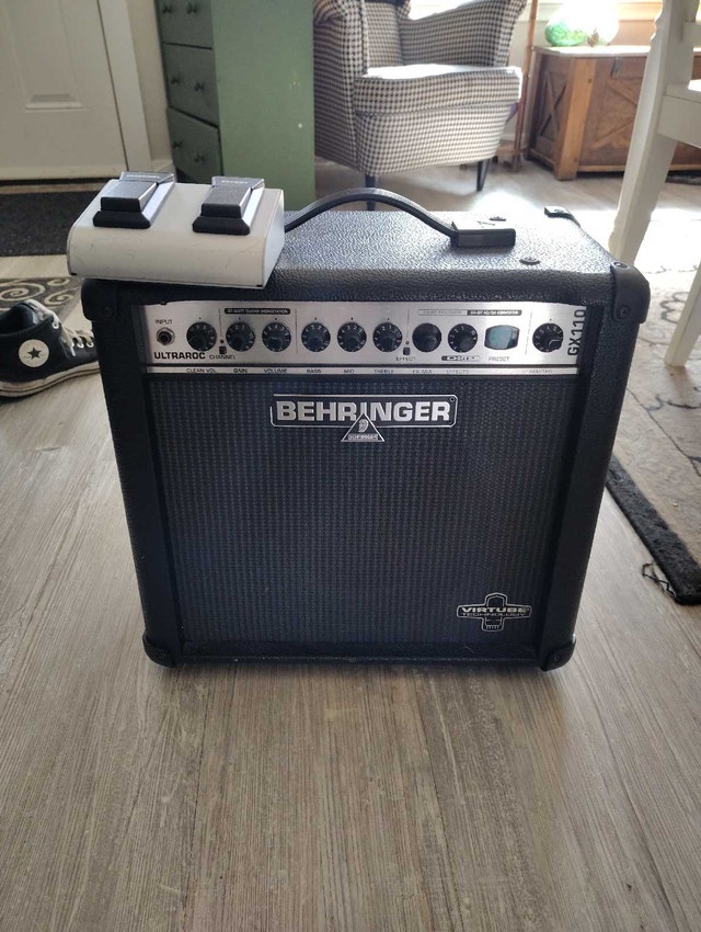 Behringer Amp