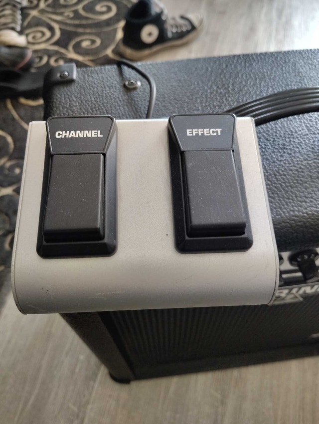 Behringer Amp - photo 3