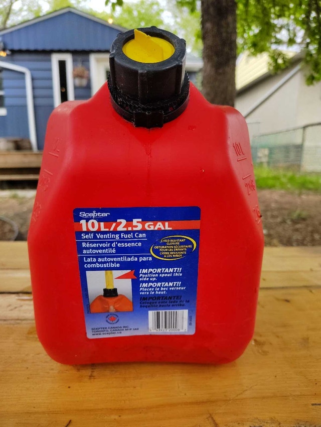 New gas cans - photo 2