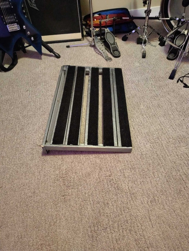 Large homemade pedal board - photo 2