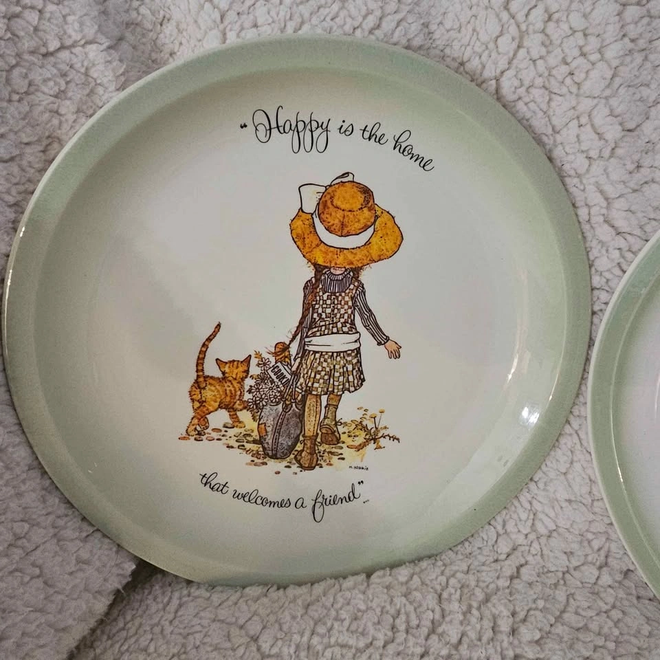 Holly Hobbie Plates Set of 2 (Vintage) - photo 2