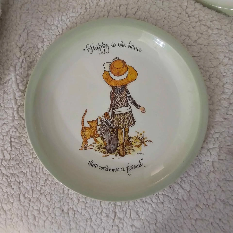 Holly Hobbie Plates Set of 2 (Vintage) - photo 4
