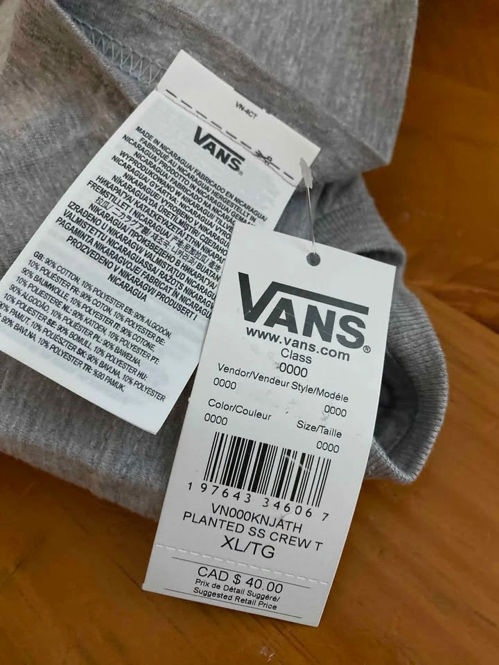 Brand New Vans Graphic Tees – XL - photo 3