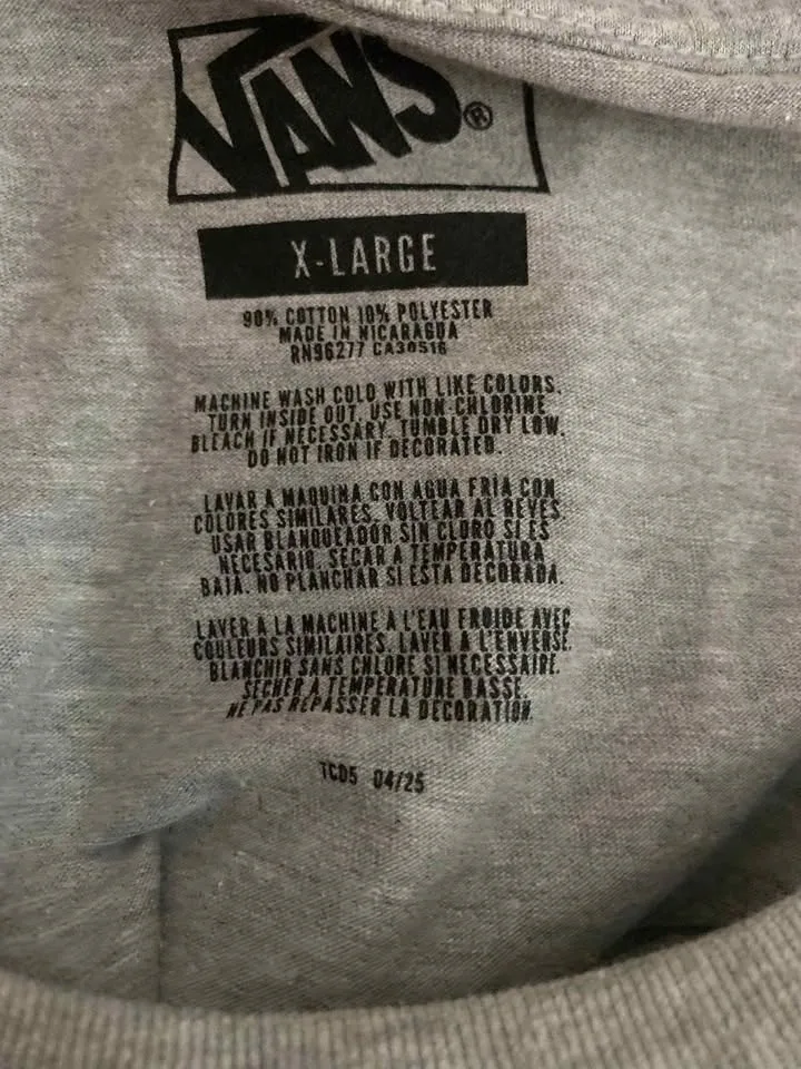 Brand New Vans Graphic Tees – XL - photo 4
