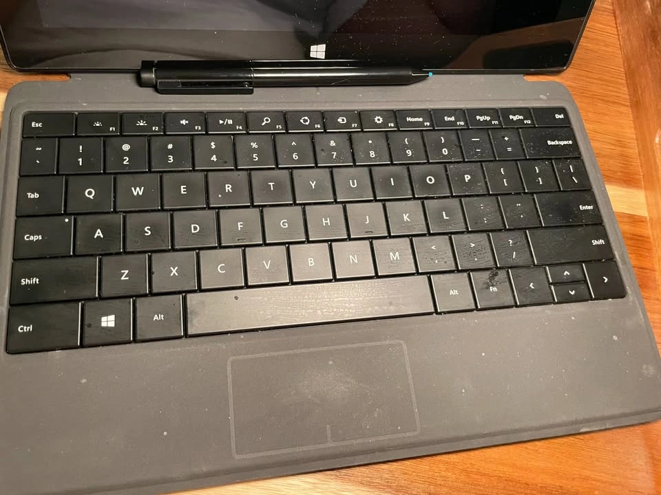 Microsoft Surface Pro 2 128GB + Type Cover + Pen + Charger + Cas - photo 2