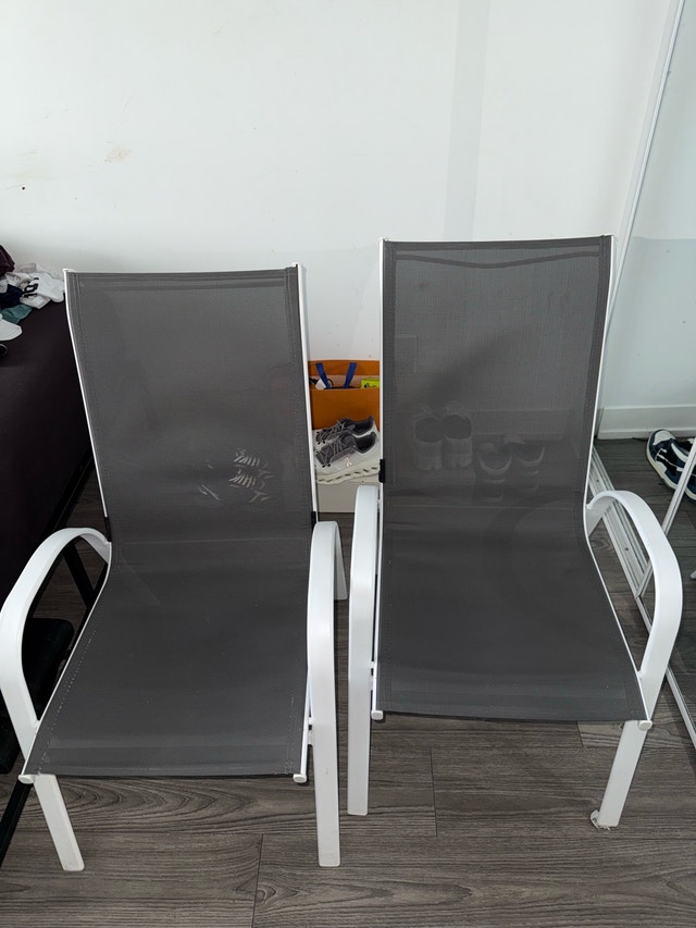 Used Patio Chairs - White Frames, Dark Grey Mesh (2-Pack)