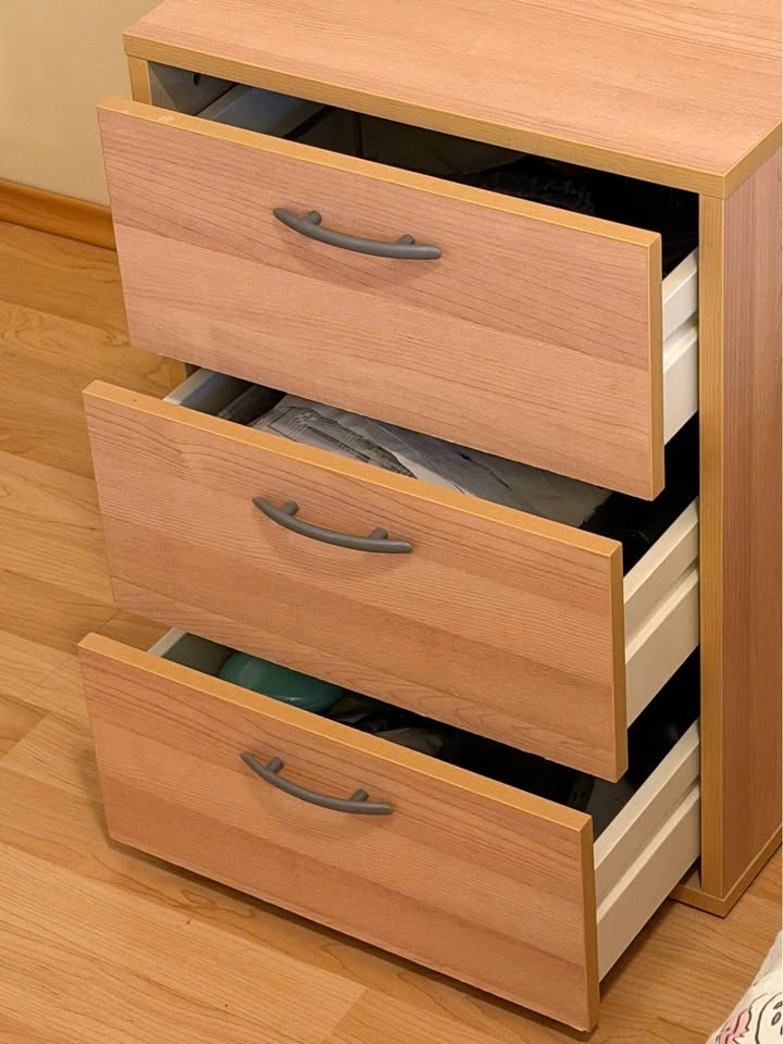 Wooden 3 Drawer Nightstand - photo 3