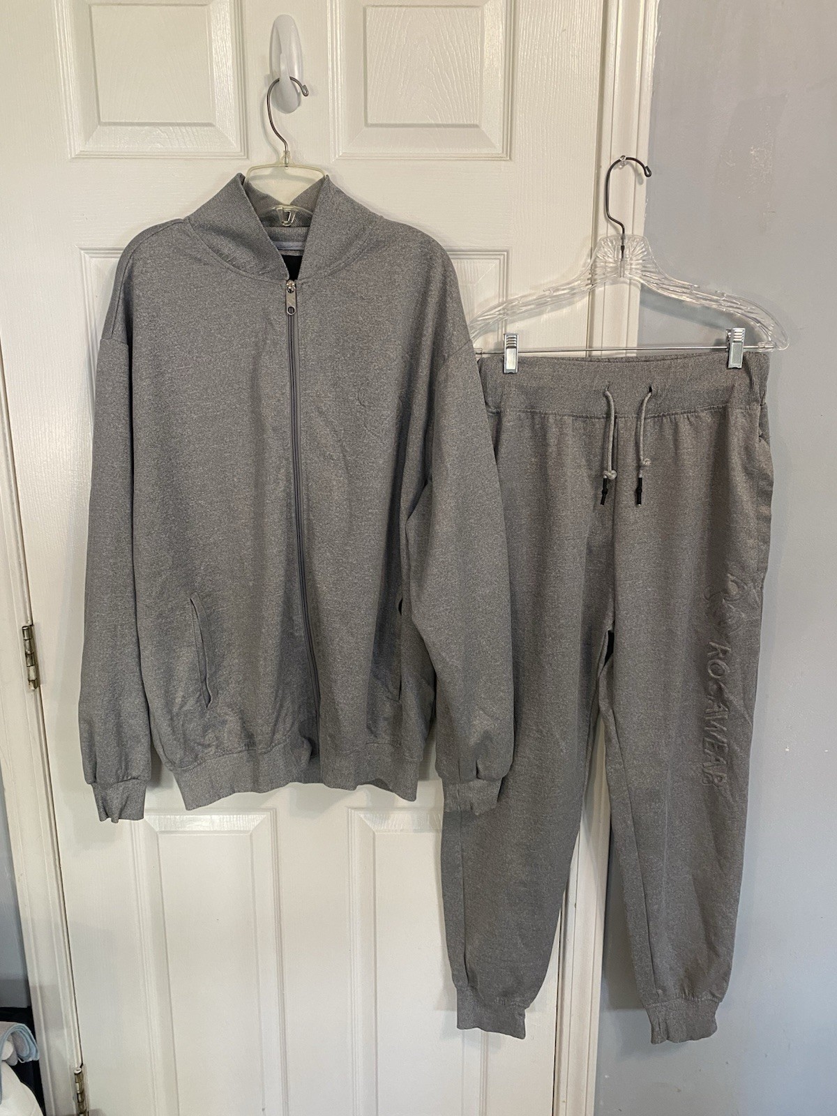 NEW Men's 2-Piece Silver Rocawear Tracksuit XXL Jacket & XL Pant
