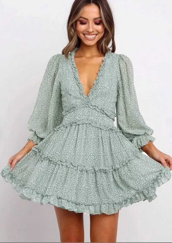 Green Boho Ruffle Dress image indicator(2)