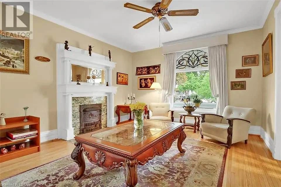 Solid Wood and Marble Living room / coffee table set