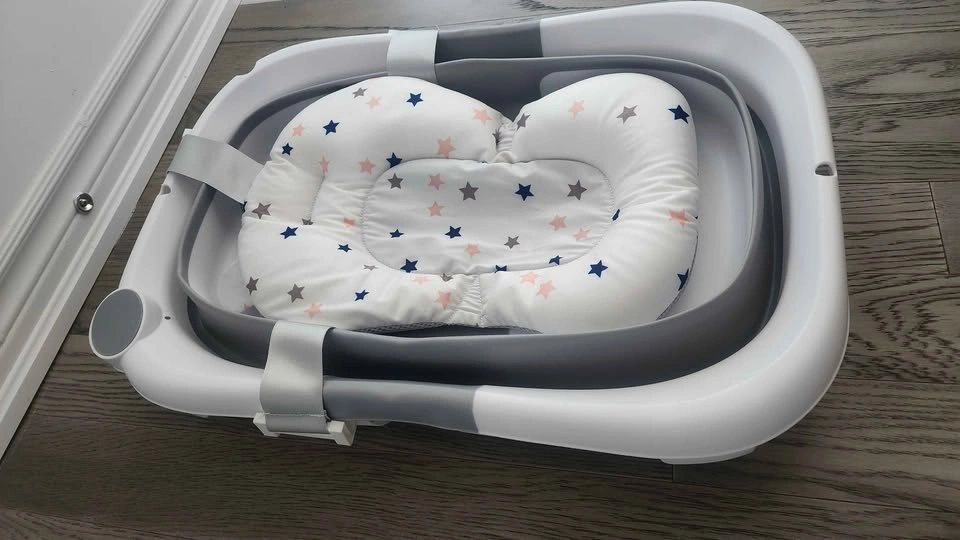 LIVINGbasics Foldable Baby Bath Tub - photo 2