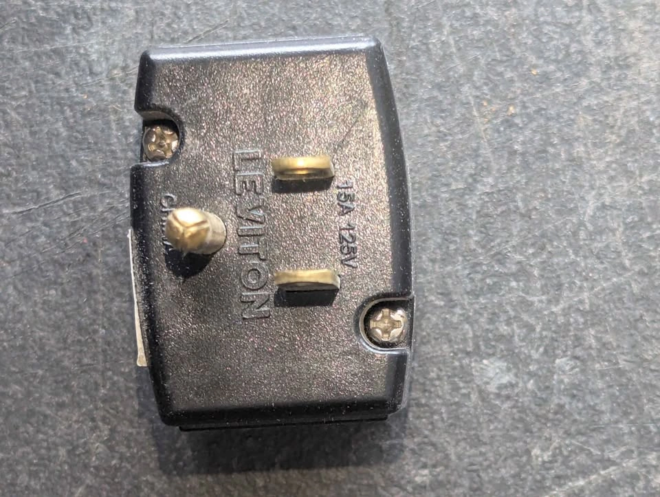 65 Leviton Cube Taps - photo 3