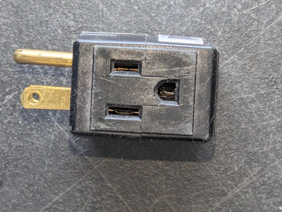 65 Leviton Cube Taps - photo 5
