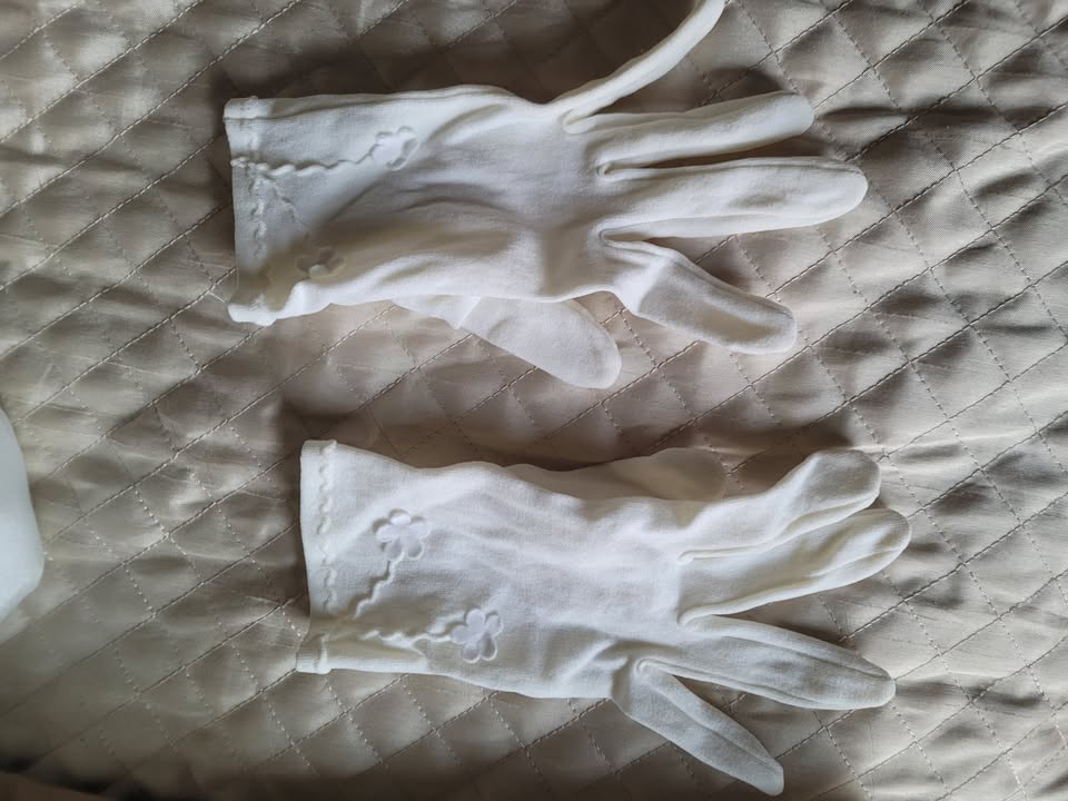 Custom white lace dress for little girl (7 yo) - photo 3