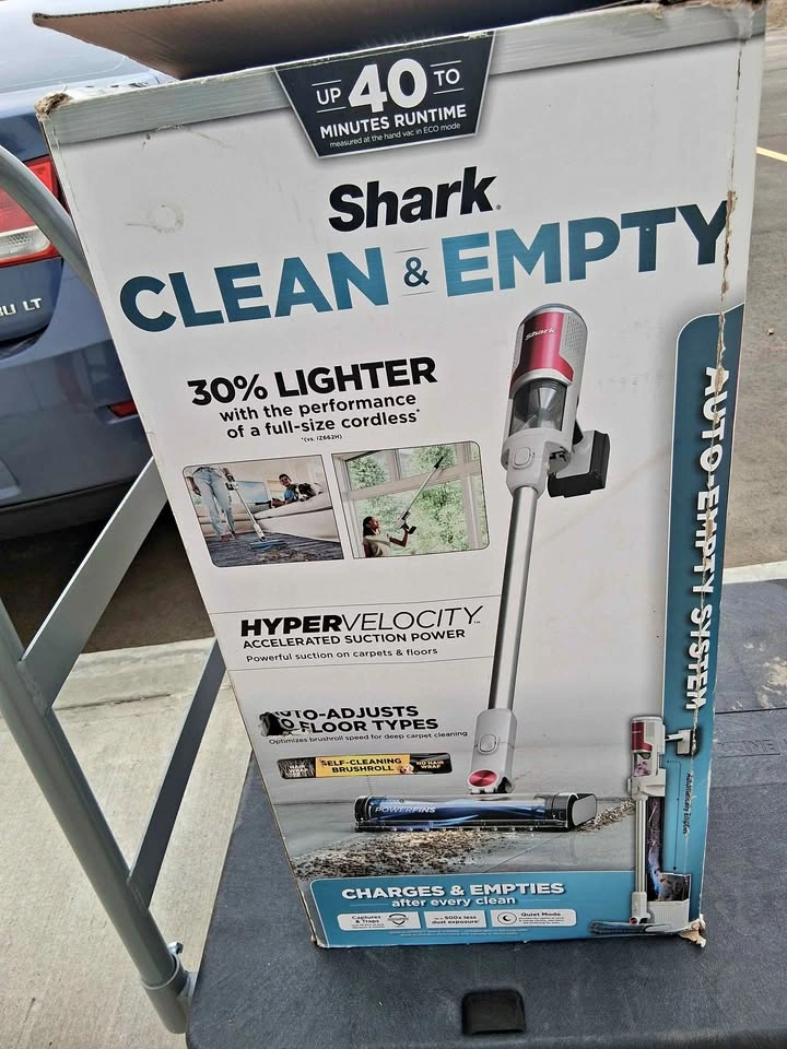 Shark Clean & Empty Cordless Vacuum Auto Empty System