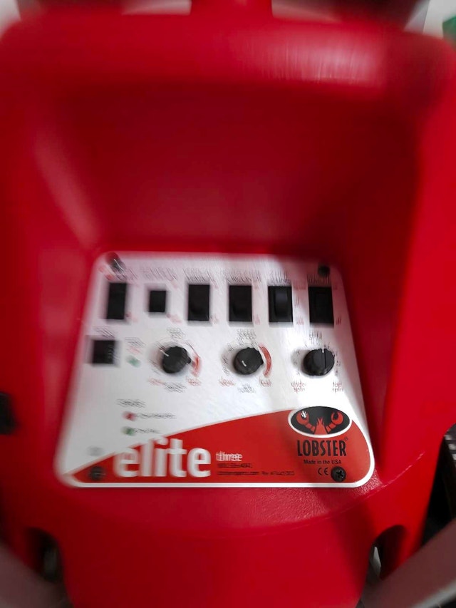 Lobster Elite 3 Tennis Ball Machine - photo 4