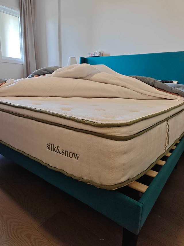 King Size Bed with Silk & Snow Organic Mattress - photo 2