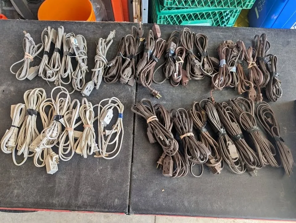34 Zip Cords Various Sizes