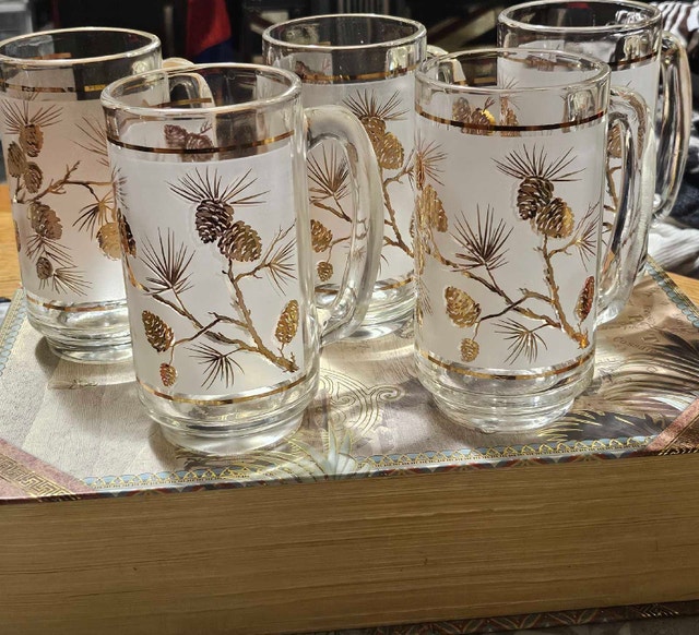 Vintage MCM Frosted Glass Beer Steins - Set of 5 - photo 2