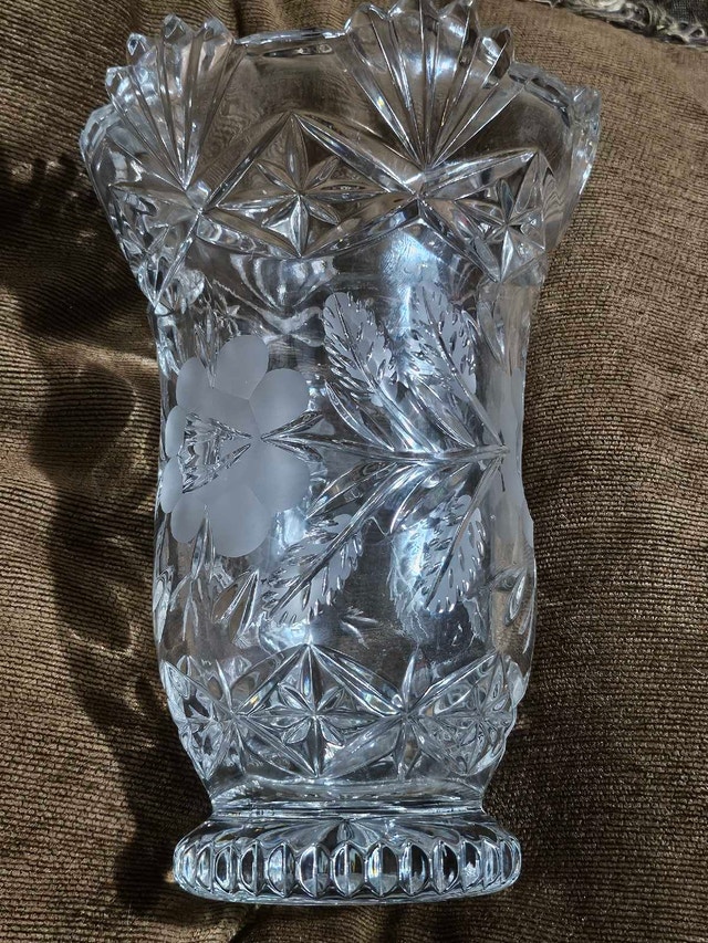 Vintage crystal vase