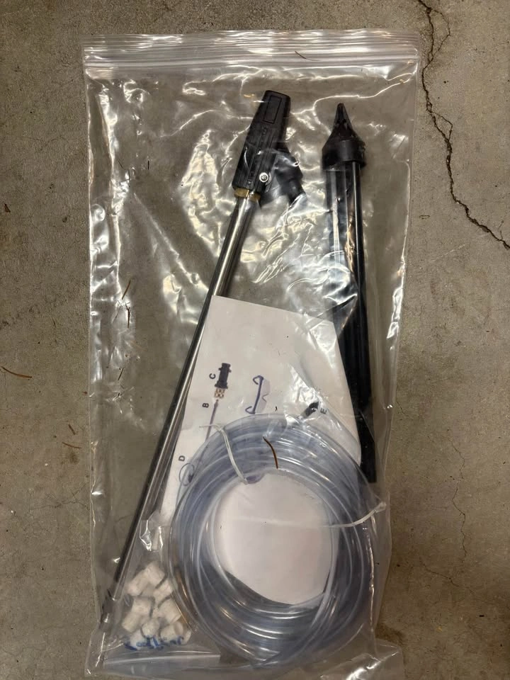 Lee Valley Water-Powered Weeder Garden Tool - Item AL829 - photo 3