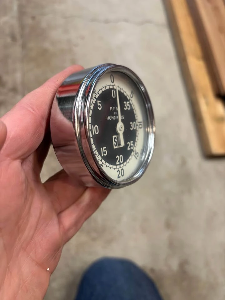 Stewart Warner Mechanical Tachometer D-757-W-1 - 4000 RPM - photo 3