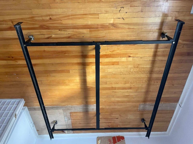 Adjustable Steel Bed Frame (Twin to King) - photo 2