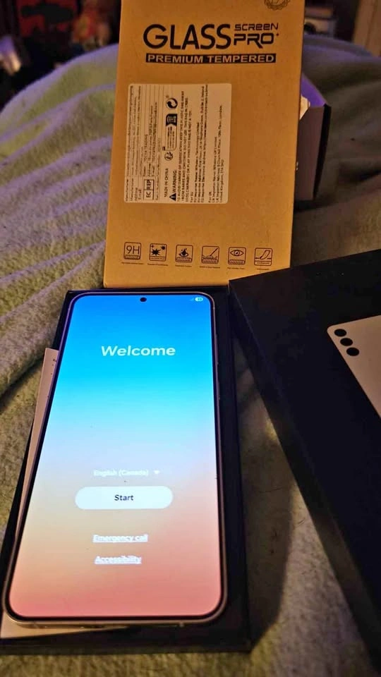Samsung s24+ located Spencer's island