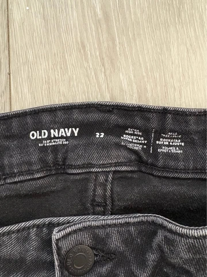 Old Navy Size 22 Extra High Rise Rockstar Jeans - photo 2