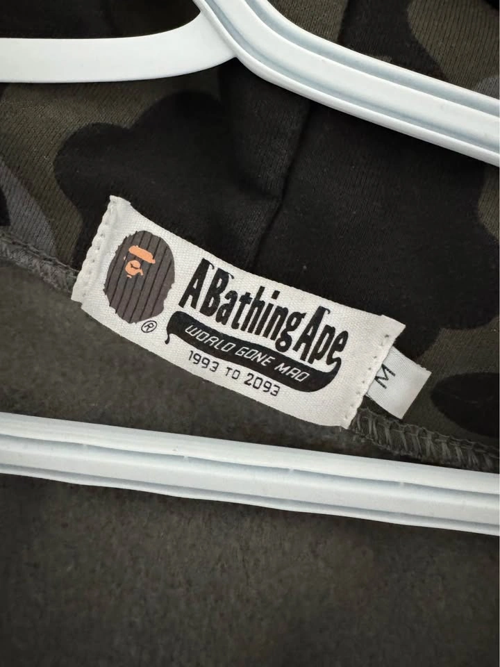 Bape Camo Black Hoodie - photo 2