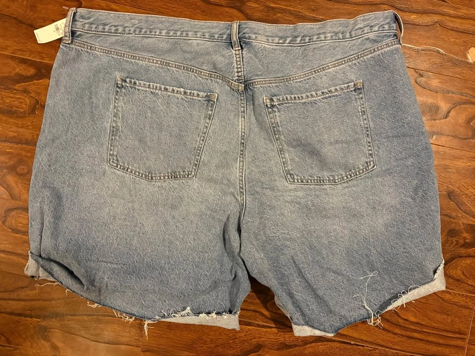 Old Navy Size 22 Mid-Rise Baggy Jean Shorts - photo 3