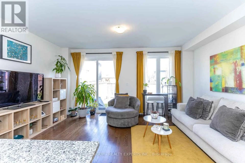4 Beds 3 Baths - House - photo 3