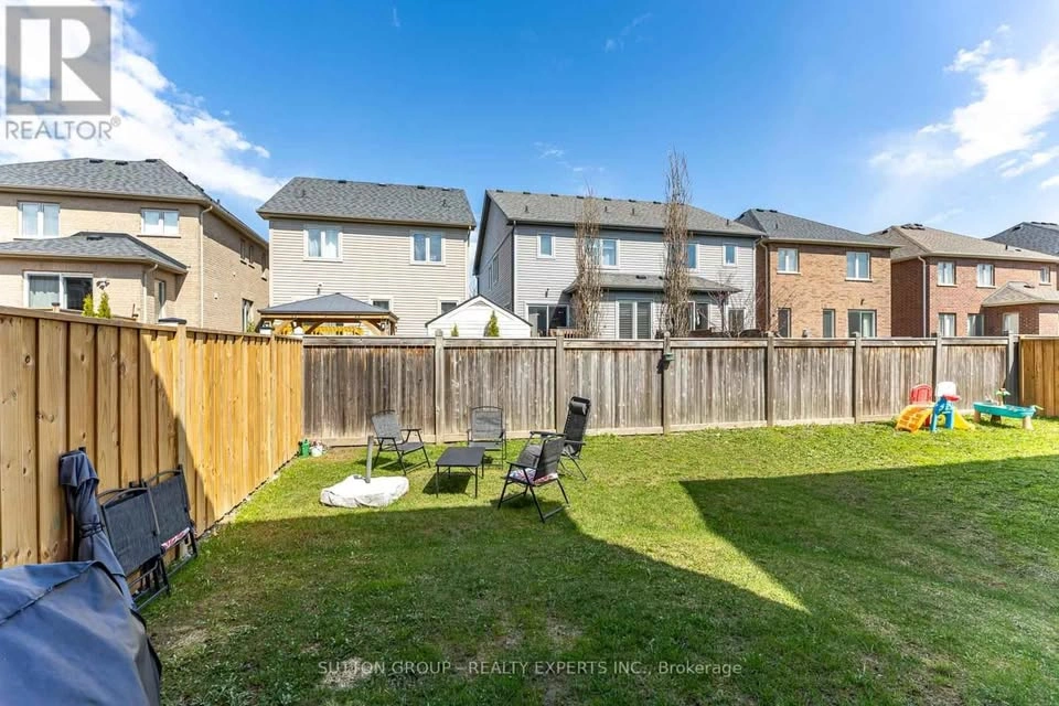 4 Beds 3 Baths - House - photo 4