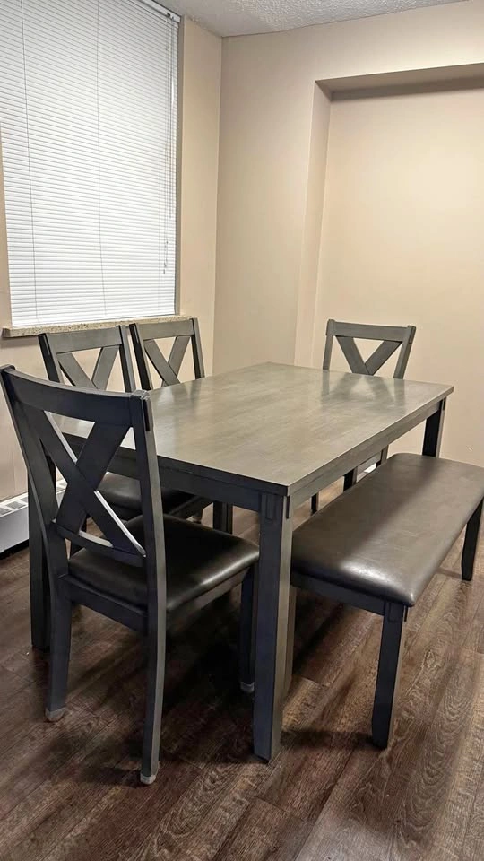 Dining Table Set – Solid & Sturdy