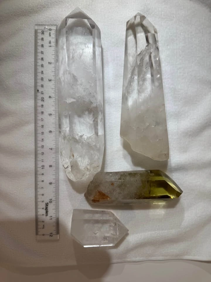 Large Quartz Tower Bundle Crystal Mineral - photo 2