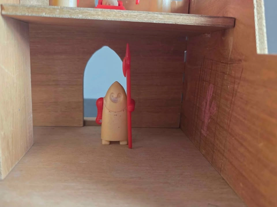 Epoch Play Castle Complete 1974 - photo 4