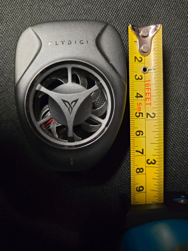 Flydigi B1 Mobile Phone Cooling Fan thumbnail