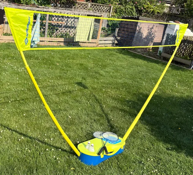 Foldable Badminton Net Set + Bonus Rackets & Toys image indicator(2)