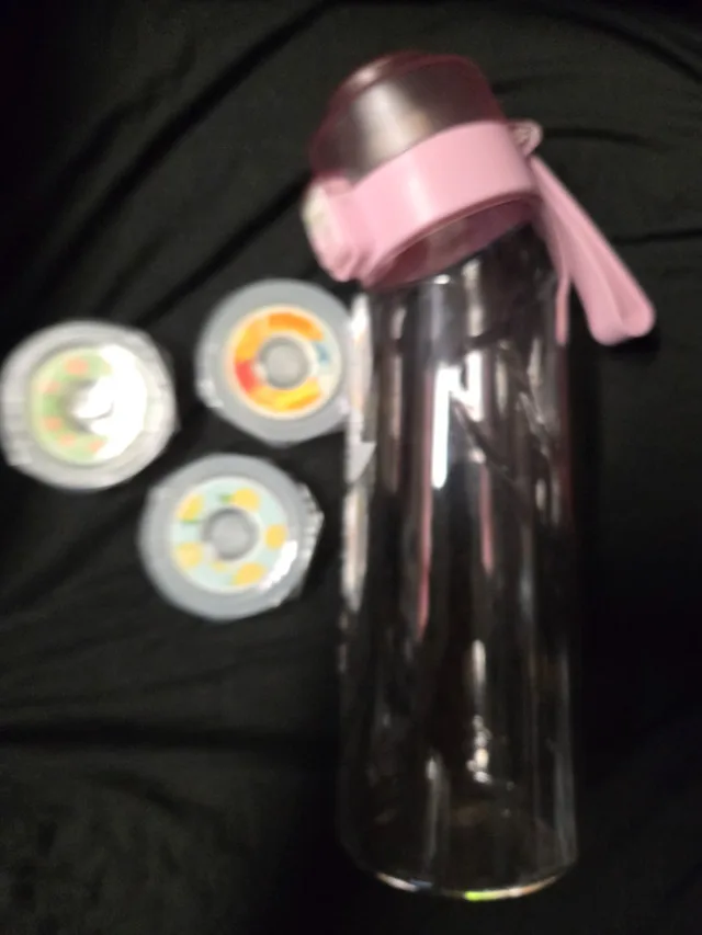 Fruit Infuser Bottle with 3 Filter Caps (Pink) image indicator(2)