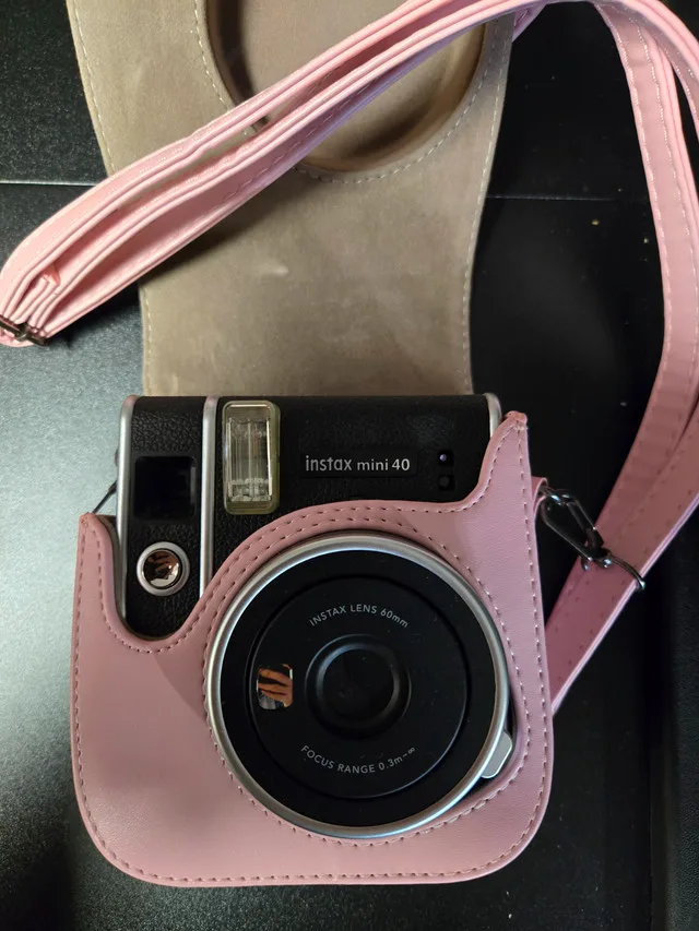 Fujifilm Instax Mini 40 Camera Set with Pink Carry Case & Access image indicator(2)