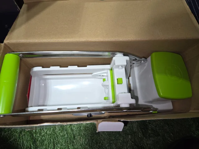 Starfrit 3-in-1 Pro Cuber and Fry Cutter image indicator(2)