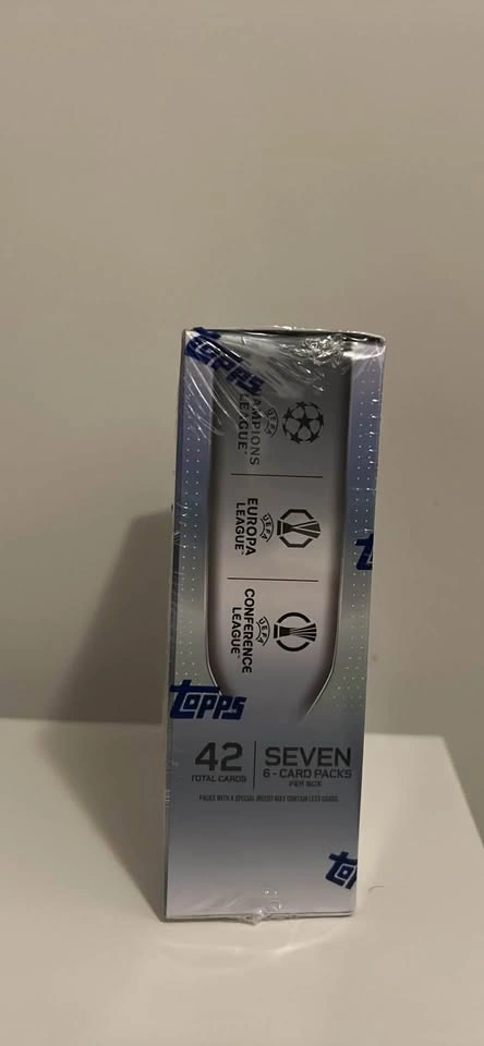 Topps Chrome Soccer UCC 25/26 Mega Box - photo 4
