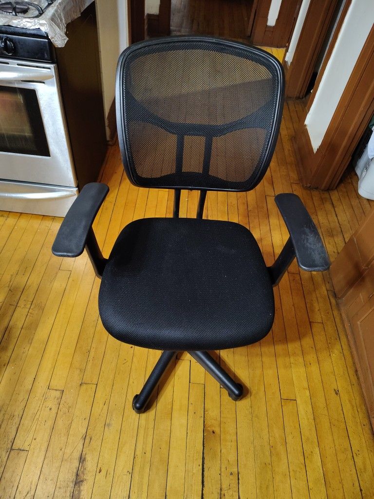 Global Furniture Office Chair - photo 2