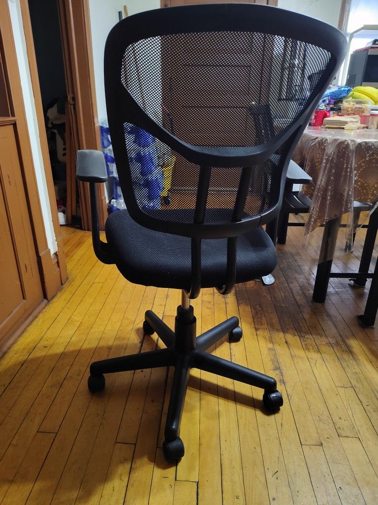 Global Furniture Office Chair - photo 4