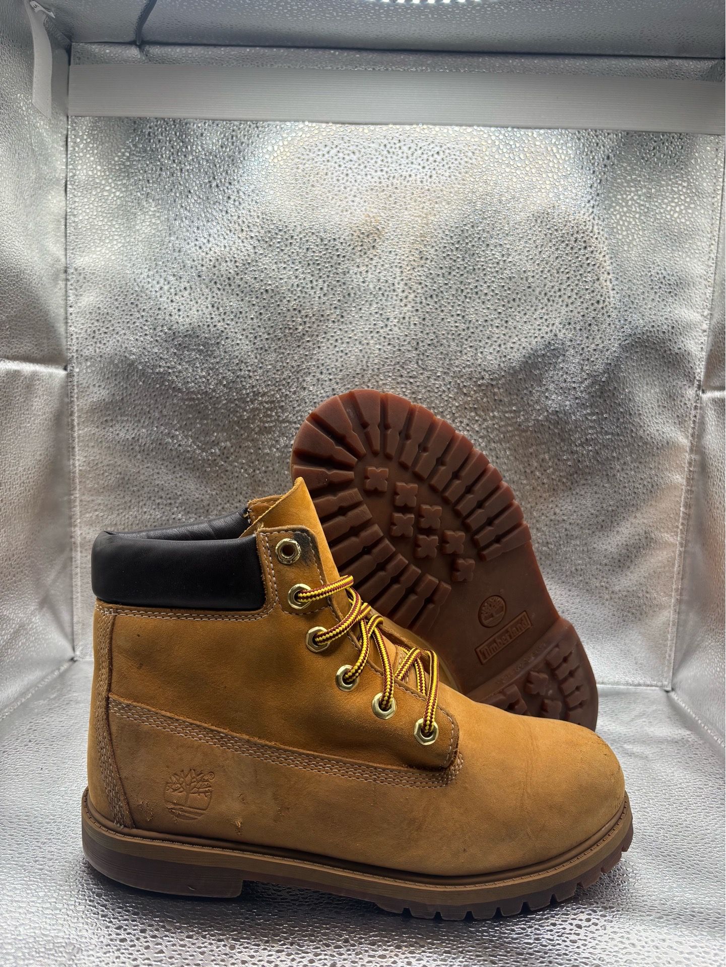 Wheat Timberland Boots - Size 6 Men's